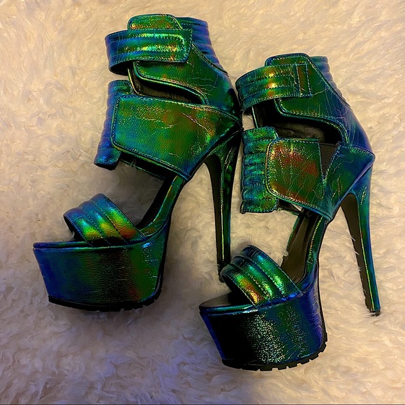 🚨Privilege Cosmic Crush Green Irrid Heels - Picture 2 of 5